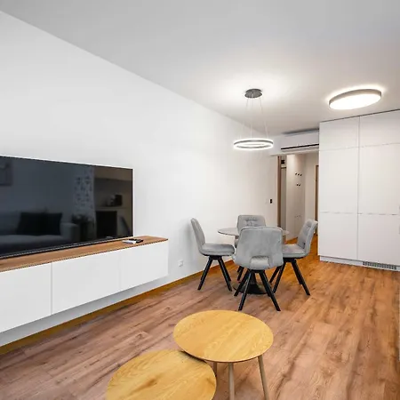 Modern Designer With Balcony By Flаt Mаnаgеr